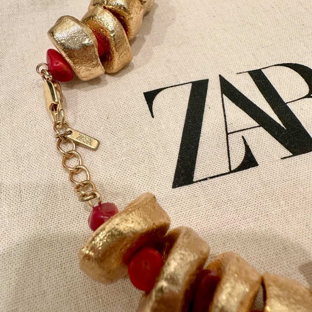 Zara Mixed Stone Necklace - Gold and Coral Red Statement Necklace NWOT - Picture 7 of 11